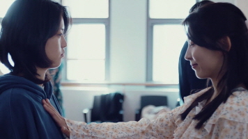 새벽이 탱고 개막작