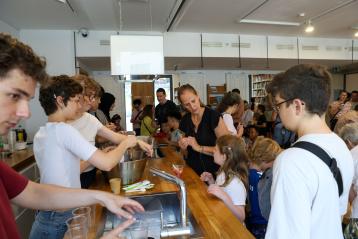 Familien erleben Ferientag im Koreanischen Kulturzentrum