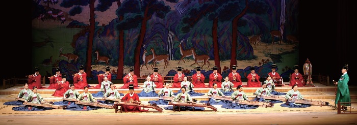 여민락,조선 시대 세종대왕 때 만들어진 음악 ‘여민락(백성과 즐거움을 함께한다는 뜻)’의 연주 모습.